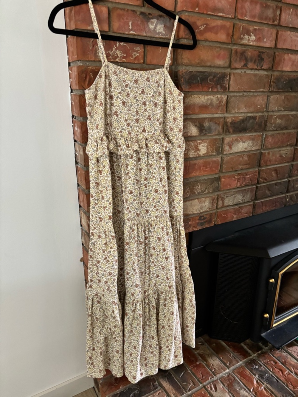 Rylee + Cru Cream Floral Tiered Spaghetti-Strap Maxi Dress